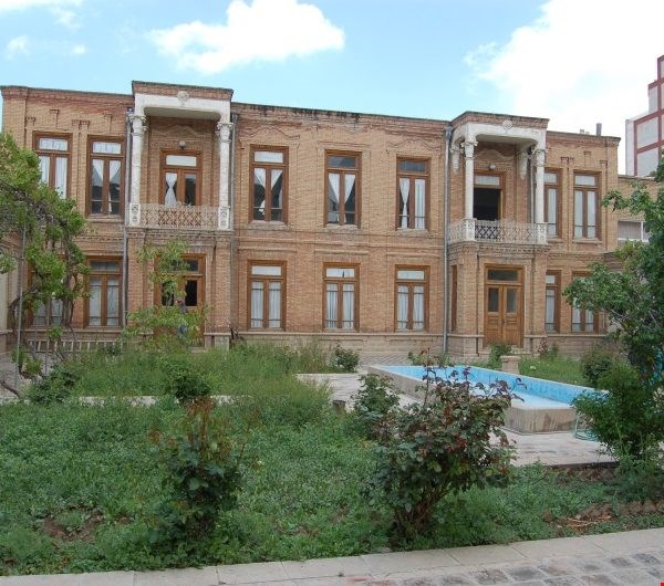 پاورپوینت پروژه مرمت خانه لاله ای تبریز ۲۹۷ اسلاید