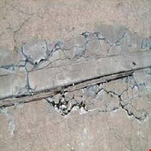 مقاله علل فرسودگي و تخريب سازه هاي بتني