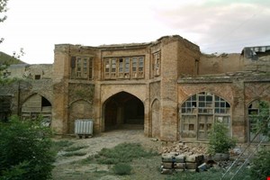 پاورپوینت  مرمت کاروانسرای حسین خانی همدان ۱۵۹ اسلاید