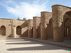  مقاله بررسی و شناخت سبک خراسانی ۹۴ اسلاید