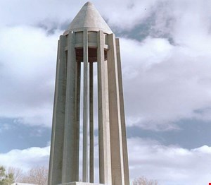 مقاله کامل ویژگی های دوره پهلوی ۱۴۰ صفحه + تصاویر 