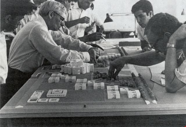 مقاله لوئی کان: پیشرفت یا بازگشت به گذشته 17 ص 