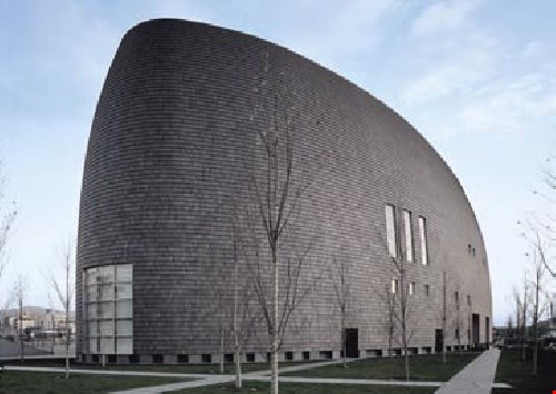 تالار یادبود سده شهر نارا، نارا- ژاپــن آراتو ایسوزاکی 5 ص