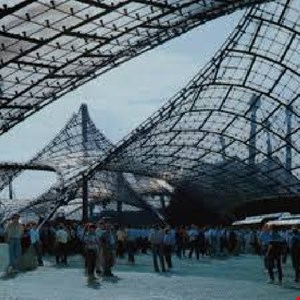 مقاله طراحي سازه هاي فضايي براي نمايشگاههاي موقت 67 ص با فرمت word 